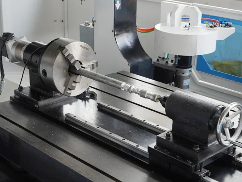Semi-enclosed metal mold machine - Image 4