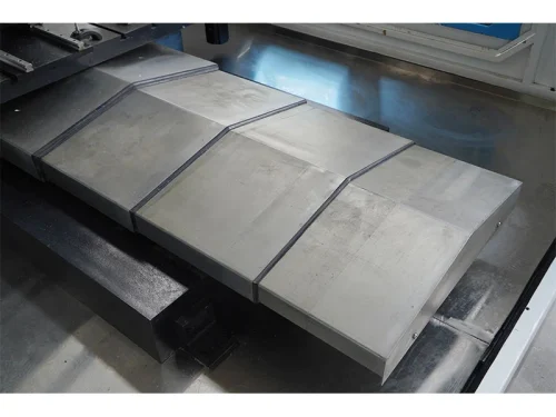 Semi-enclosed metal mold machine - Image 5