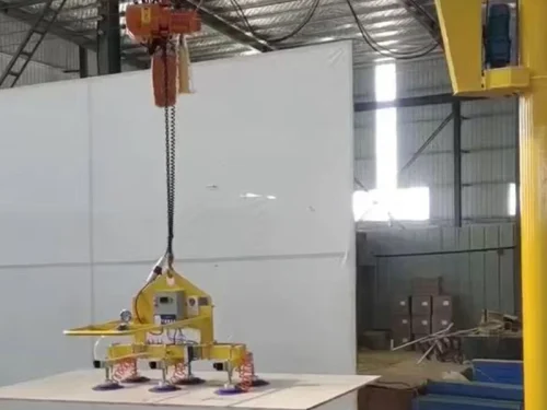 Cantilever crane - Image 4