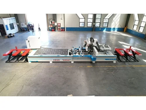 Smart dual-station door frame and blade machine - Image 2